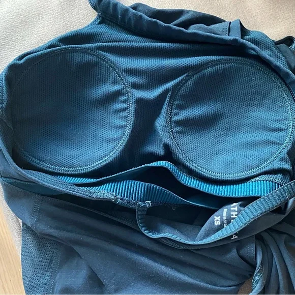 Athleta T Back Lattice Tank in Abyss (Teal Blue Green) XS Built in Bra - Picture 7 of 10